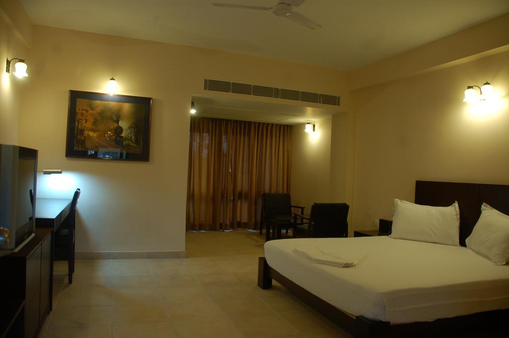 Oyo 15149 Hotel Ajoy Minar Mandarmani Værelse billede