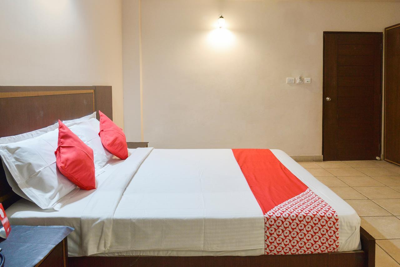 Oyo 15149 Hotel Ajoy Minar Mandarmani Eksteriør billede