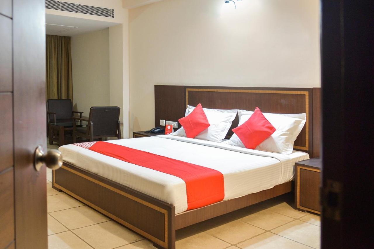 Oyo 15149 Hotel Ajoy Minar Mandarmani Eksteriør billede